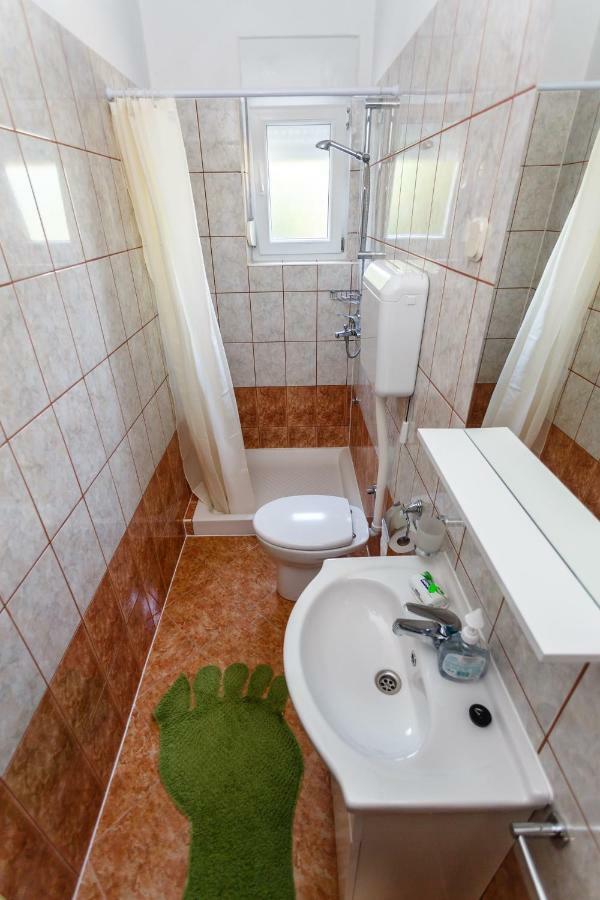 Apartmani Jelica Veglia Exterior foto